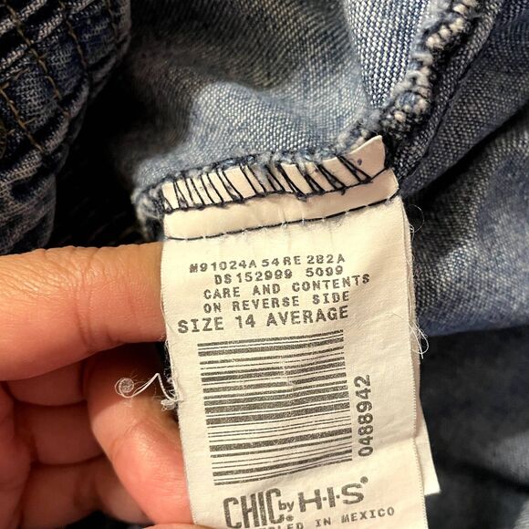 Vintage Chic Medium Wash Blue Denim Grandma Short Pants Size 14 EUC - Picture 4 of 13